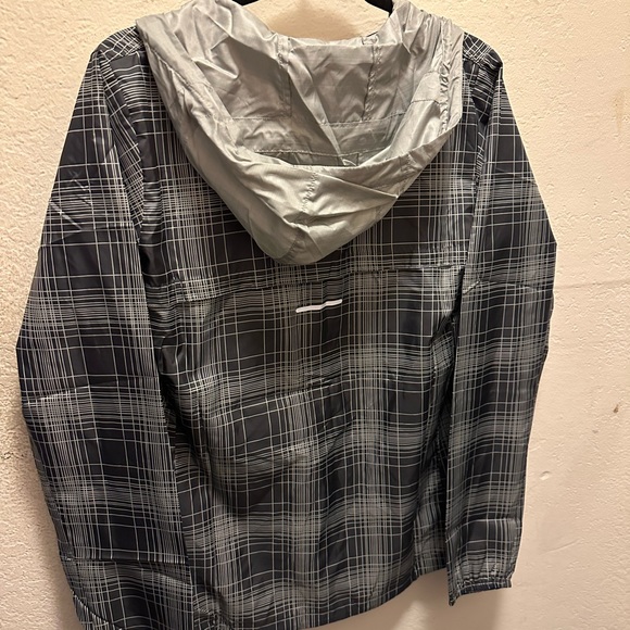 Nike running jacket brand new. - Picture 3 of 3